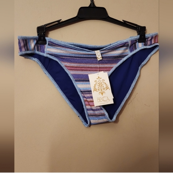 Swimsuit bottom - Picture 1 of 2